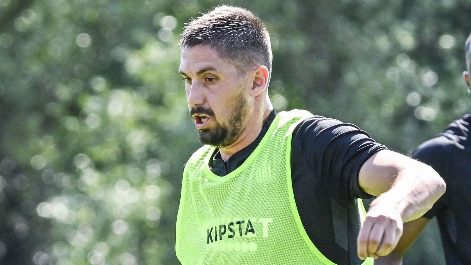 合提供了丰 合提供了丰